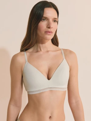 Biustonosz bez fiszbin z lekkim wypełnieniem z bawełny organicznej Etam