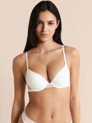 Biustonosz nr 2 -  Push-up z głębokim dekoltem Etam