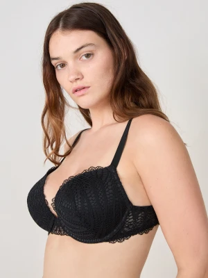 Biustonosz Nr 5 - Lekkie wypełnienie z głębokim dekoltem Etam