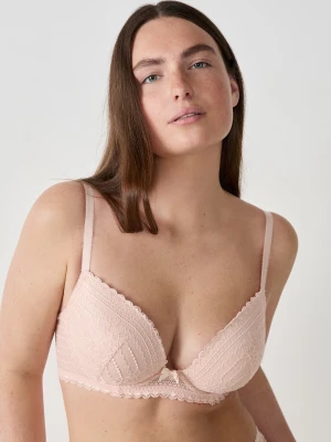 Biustonosz nr 5 - Z lekkim wypełnieniem i głębokim dekoltem Etam