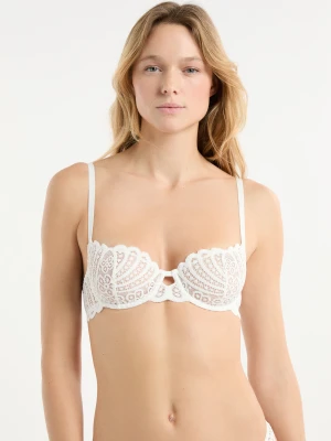 Biustonosz nr 9 - haftowana balkonetka Etam