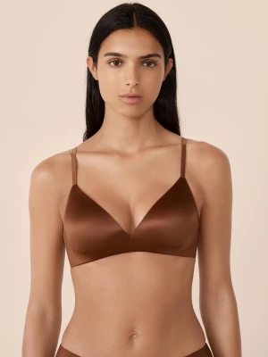 Biustonosz trójkątny bez fiszbin z efektem błyszczącym Etam