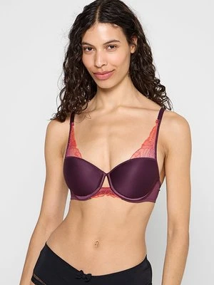 Biustonosz z fiszbiną Chantelle