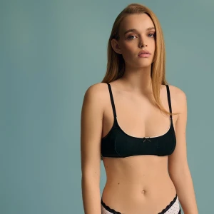 Biustonosz z kontrastowymi lamówkami 2-pak House