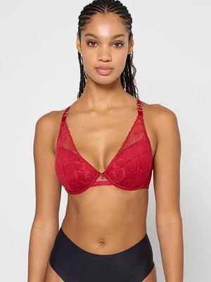 Biustonosz z trójkątną miseczką Chantelle