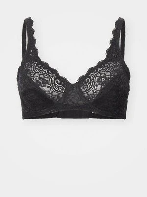 Biustonosz z trójkątną miseczką Triumph