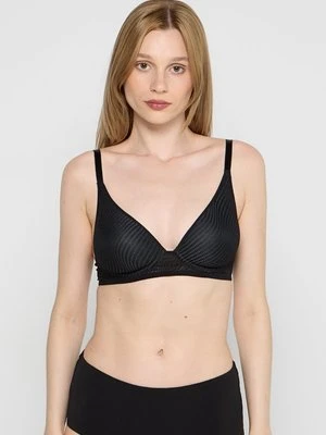 Biustonosz z trójkątną miseczką Triumph