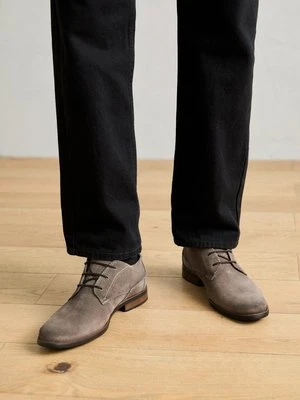 Biznesowe buty sznurowane Bugatti