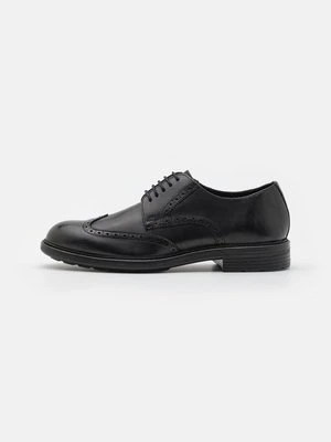 Biznesowe buty sznurowane Geox