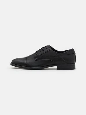 Biznesowe buty sznurowane Pier One