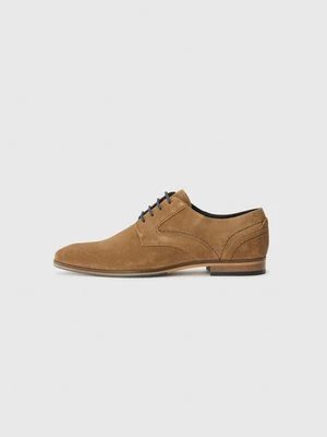 Biznesowe buty sznurowane Pier One