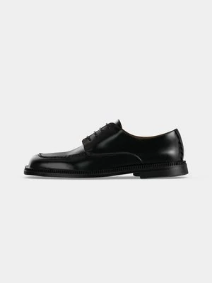 Biznesowe buty sznurowane The Antipode