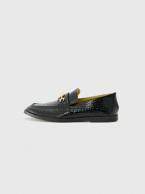 Biznesowe loafersy Gaudi