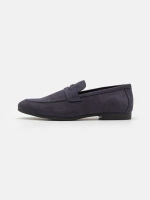 Biznesowe loafersy Pier One