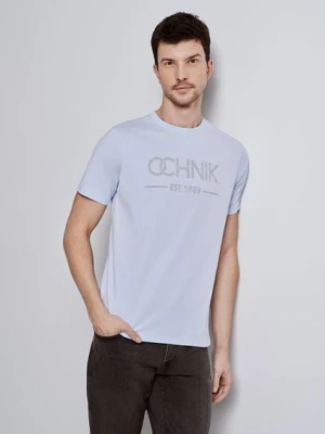 Błękitny T-shirt męski z logo OCHNIK