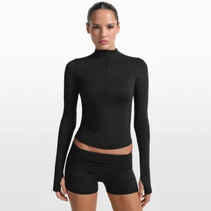 Bluza damska z długim rękawem, półgolfem i zamkiem 1/2 NikeSKIMS Matte - Czerń