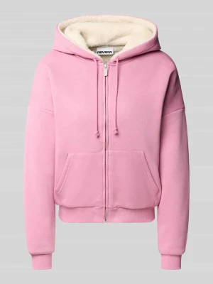 Bluza dresowa o kroju relaxed fit z mieszanki bawełny z podszewką z misia REVIEW Różowawy