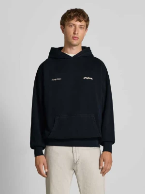 Bluza o kroju oversized z kapturem i nadrukiem z logo i napisem Pegador