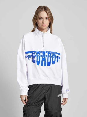 Bluza o kroju oversized z wyhaftowanym logo model ‘SARINA’ Pegador