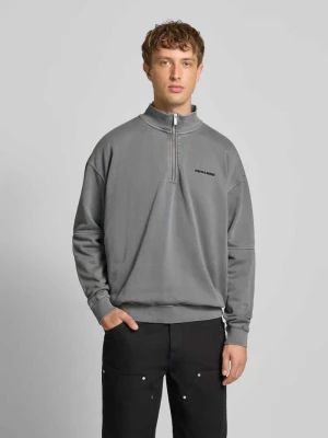 Bluza o kroju oversized ze stójką Pegador