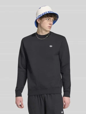 Bluza o kroju regular fit z mieszanki bawełny z wyhaftowanym logo adidas Originals Czarny