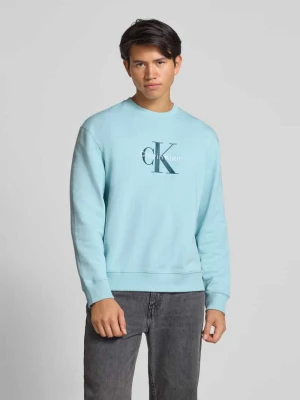 Bluza o kroju regular fit z nadrukiem z logo model ‘Terry’ Calvin Klein Jeans Jasnoniebieski