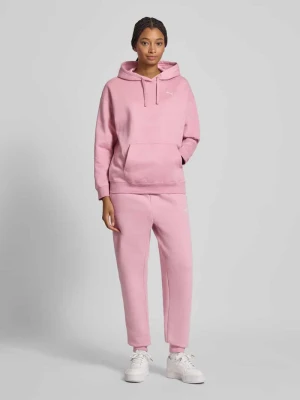 Bluza o kroju relaxed fit z kapturem, wyhaftowanym logo i kieszenią kangurką Puma