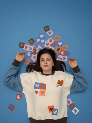 Bluza Paper Hearts x Claire Iglesias XS