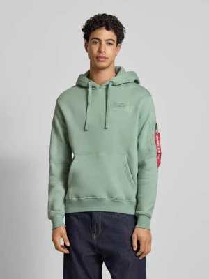 Bluza z kapturem i kieszenią kangurką alpha industries