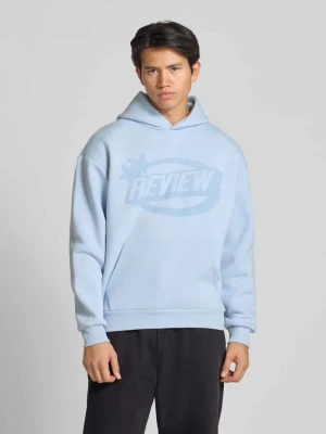 Bluza z kapturem i kieszenią kangurką REVIEW