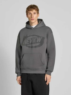 Bluza z kapturem i kieszenią kangurką REVIEW