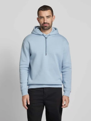Bluza z kapturem i prążkowanymi wykończeniami model ‘Swift’ CINQUE