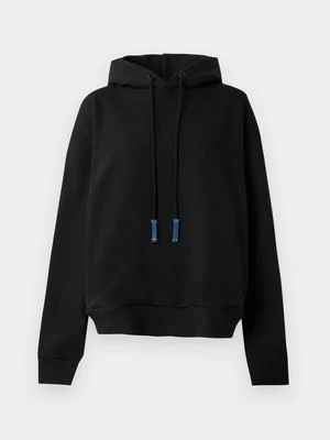 Bluza z kapturem Ksenia Schnaider