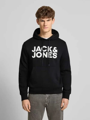 Bluza z kapturem, nadrukiem z logo i kieszenią kangurką jack & jones