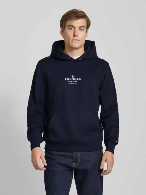 Bluza z kapturem, nadrukiem z logo i kieszenią kangurką Tommy Hilfiger