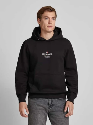 Bluza z kapturem, nadrukiem z logo i kieszenią kangurką Tommy Hilfiger