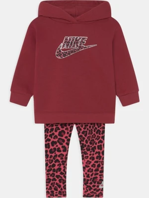 Bluza z kapturem Nike bordowy