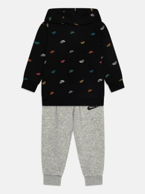 Bluza z kapturem Nike ciemnoszary