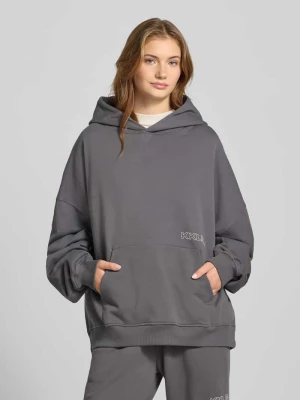 Bluza z kapturem o kroju oversized z nadrukiem z logo Karo Kauer