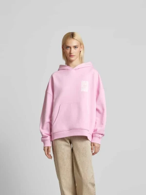 Bluza z kapturem o kroju oversized z nadrukiem z logo Oh April Mocnoróżowy