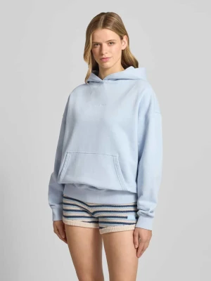 Bluza z kapturem o kroju oversized z wyhaftowanym logo model 'CLARITA' PEGADOR
