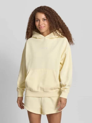 Bluza z kapturem o kroju oversized z wyhaftowanym logo, model „CLARITA” PEGADOR
