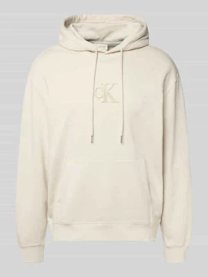 Bluza z kapturem o kroju regular fit i naszywką z logo model ‘Fleece’ Calvin Klein Jeans