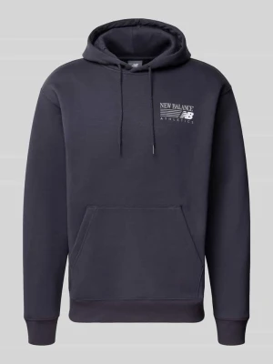 Bluza z kapturem o kroju relaxed fit z mieszanki bawełny model 'REIMAGINED' New Balance Granatowy