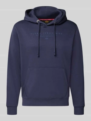Bluza z kapturem o kroju relaxed fit z mieszanki bawełny z detalem z logo Alpha Industries Granatowy