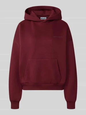 Bluza z kapturem o kroju relaxed fit z mieszanki bawełny z detalem z logo REVIEW Bordowy