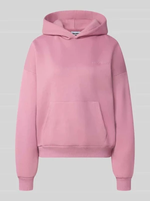 Bluza z kapturem o kroju relaxed fit z mieszanki bawełny z detalem z logo REVIEW Różowawy