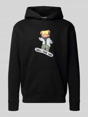 Bluza z kapturem o kroju relaxed fit z mieszanki bawełny z nadrukiem motywu Chill Pill Czarny