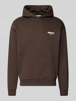 Bluza z kapturem o kroju relaxed fit z mieszanki bawełny z nadrukiem z logo REVIEW Ciemnobrązowy