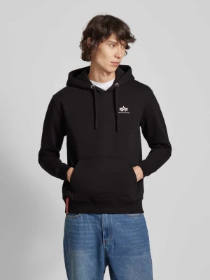 Bluza z kapturem z nadrukiem z logo alpha industries